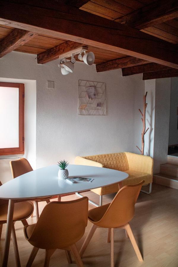 Wisteria House - Holiday Apartment Cadenazzo 外观 照片